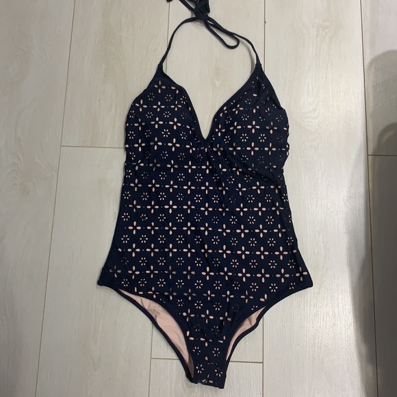 NWT! JCrew Halter One-piece Swimsuit in Lazer Cut Eyelet size 12 - Picture 9 of 12